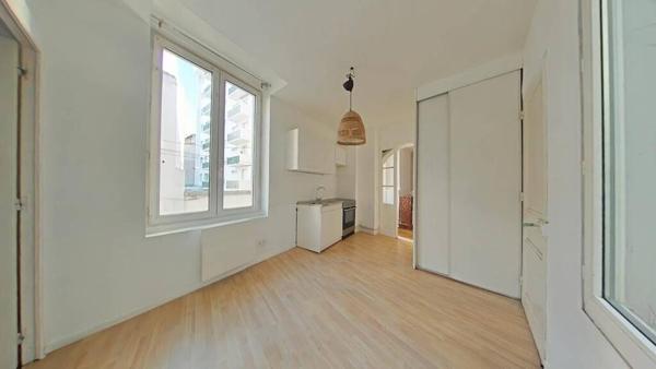 Bel F2 avec le charme de l'ancien