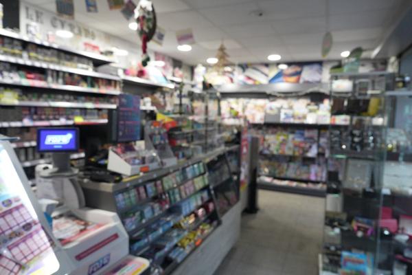 Local commercial à vendre LOURDES (65)-Murs commerciaux de 65 m².