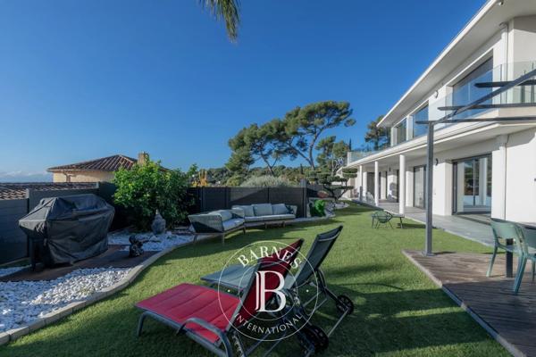 Sanary-sur-Mer, Appartement 4 Chambres -  122 m² à vendre