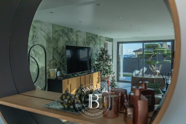 Sanary-sur-Mer, Appartement 4 Chambres -  122 m² à vendre