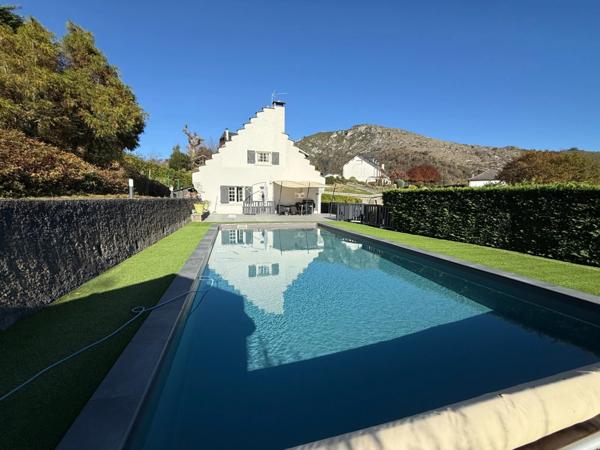 SUPERBE VILLA EN POSITION DOMINANTE
