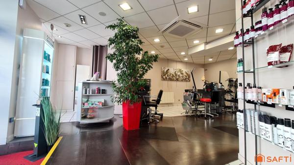 Salon de coiffure Mâcon centre : Équipe en place, rentabilité assurée