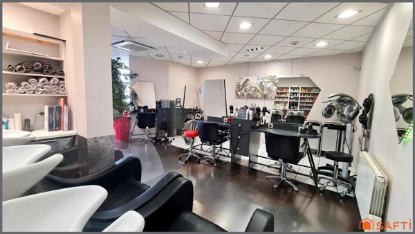 Salon de coiffure Mâcon centre : Équipe en place, rentabilité assurée