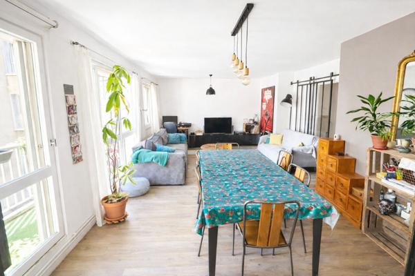Appartement familial 5 pièces avec stationnement et 4 chambres