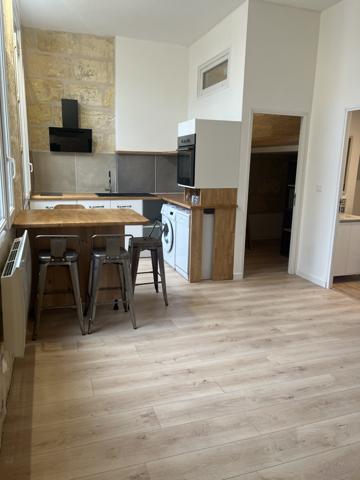 Appartement
                                                                                                                                                                                                                                                                                                                        1 pièce(s)                                                                                                                                                                                                                                                                                                                              32  m²