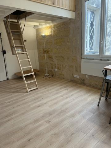 Appartement
                                                                                                                                                                                                                                                                                                                        1 pièce(s)                                                                                                                                                                                                                                                                                                                              32  m²