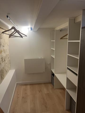 Appartement
                                                                                                                                                                                                                                                                                                                        1 pièce(s)                                                                                                                                                                                                                                                                                                                              32  m²