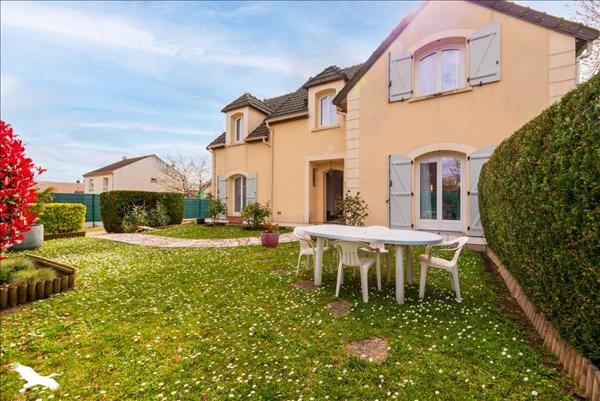 Maison à vendre |  Saint-Prix |  7 pièces | 170 m²