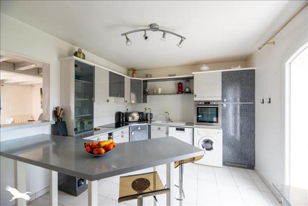 Maison à vendre |  Saint-Prix |  7 pièces | 170 m²
