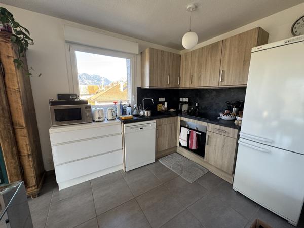 T3 - CLUSES SECTEUR PONTHIOR + GARAGE + PLACE DE PARKING