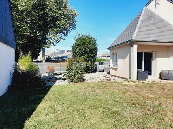 Vente
                Maison85 m² - 5 Pièces -
                    COUTANCES (50200)