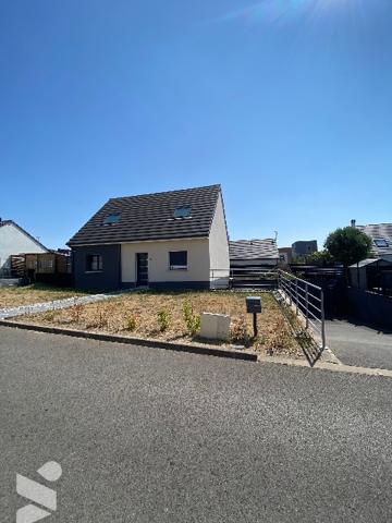 Nouveauté 
RANG DU FLIERS
Maison individuelle 92 m2  4 chambres  avec jardin + sous sol  60 m2