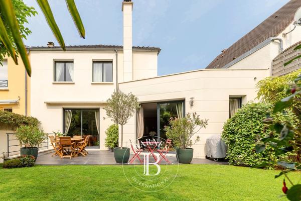 Clamart, Maison 5 Chambres -  225 m² à vendre
