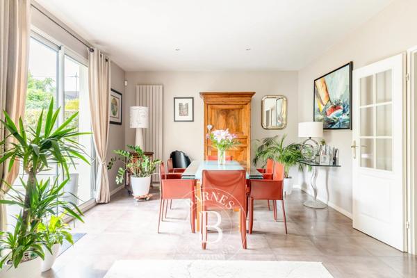 Clamart, Maison 5 Chambres -  225 m² à vendre
