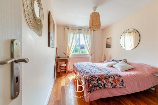 Clamart, Maison 5 Chambres -  225 m² à vendre