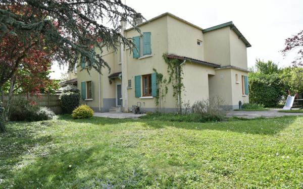 Maison à vendre    5 pièces •  Saint-Maurice-de-Beynost