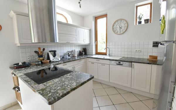 Maison à vendre    5 pièces •  Saint-Maurice-de-Beynost