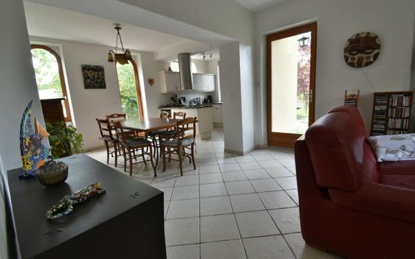 Maison à vendre    5 pièces •  Saint-Maurice-de-Beynost