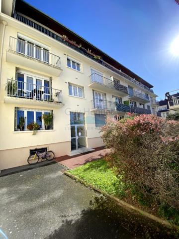 Appartement Maladrerie 1 pièce 27 m²  balcon et parking