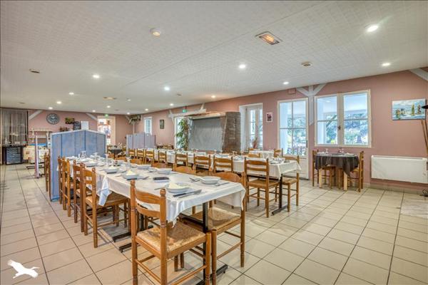 Immeuble à vendre 233 200 € Saint-Pardoux-Isaac 475 m² DPE D