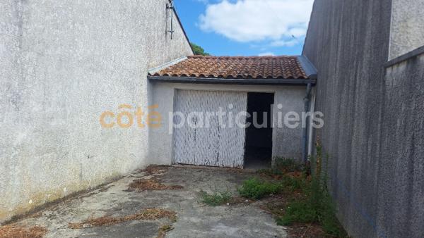 Vente
                Maison106 m² - 4 Pièces -
                    ARVERT (17530)