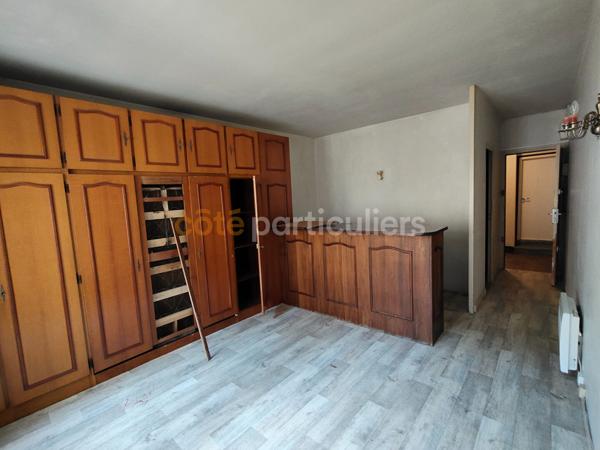Vente
                Appartement25 m² - 1 Pièce -
                    LA ROCHELLE (17000)