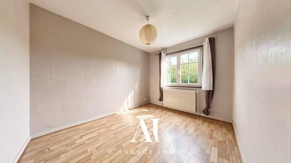 Maison Individuelle T9 Parcelle de 1 156m² sans vis-à-vis Garage Ornex 01210