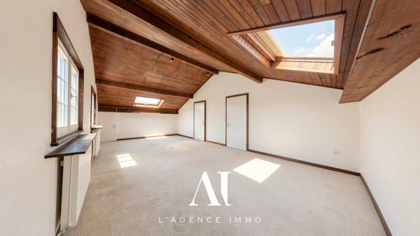 Maison Individuelle T9 Parcelle de 1 156m² sans vis-à-vis Garage Ornex 01210