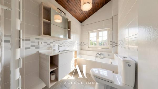 Maison Individuelle T9 Parcelle de 1 156m² sans vis-à-vis Garage Ornex 01210