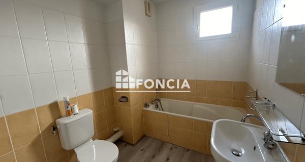 Location Studio 31.96 m² - Pau 64000