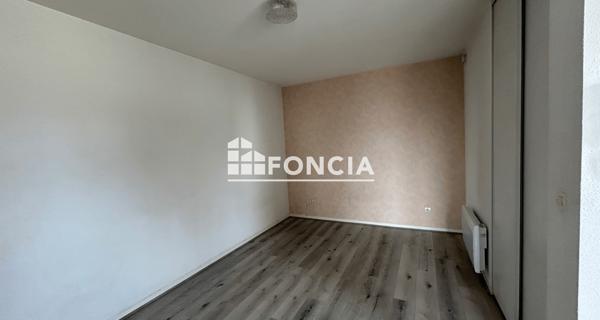 Location Studio 31.96 m² - Pau 64000