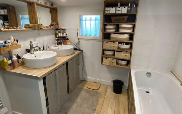 Maison à vendre    6 pièces • 135 m2 Izon