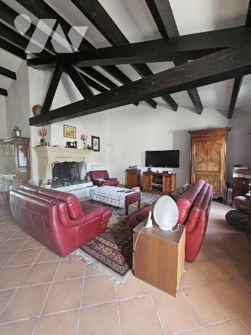 Maison à rénover avec piscine