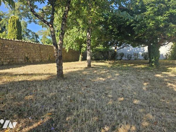 Maison à rénover avec piscine