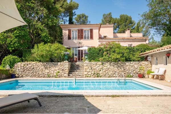 Bastide du XIXᵉ siècle avec maison d’amis, piscine et 1,3 hectare – Vue Sainte-Victoire, Aix-en-Provence