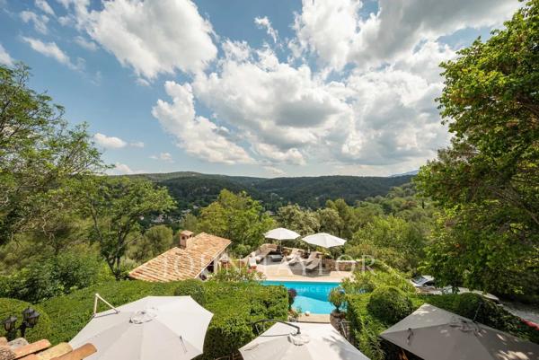 Bastide du XIXᵉ siècle avec maison d’amis, piscine et 1,3 hectare – Vue Sainte-Victoire, Aix-en-Provence