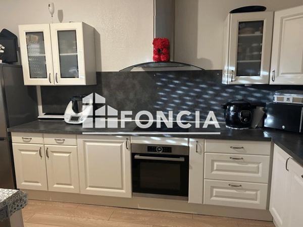 Location Appartement 4 pièces 76.76 m² - 1 RUE COTTAGE DES TOURTERELLES Pau 64000