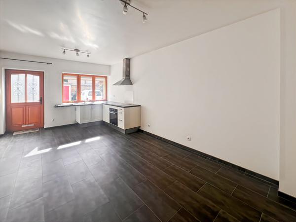 Appartement 2 pièces type maison de ville - Centre de Dammarie-les-Lys