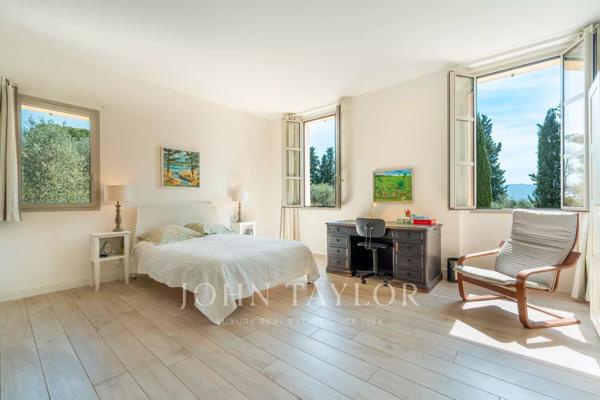 Magnifique Bastide provençale avec vue panoramique