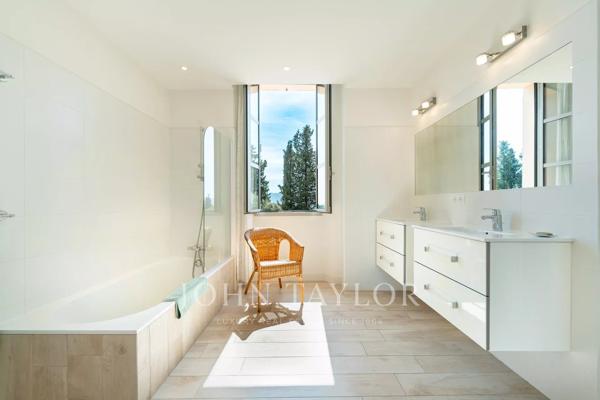 Magnifique Bastide provençale avec vue panoramique