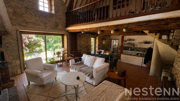 A VENDRE à BELZ - Authenticité et cachet pour cette chaumière de village