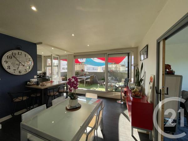 Appartement F4 à vendre  4 pièces - 92,42 m 2   PLOEMEUR  - 56