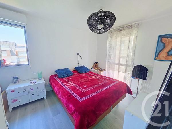 Appartement F4 à vendre  4 pièces - 92,42 m 2   PLOEMEUR  - 56