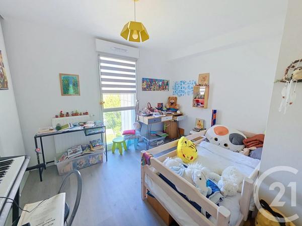 Appartement F4 à vendre  4 pièces - 92,42 m 2   PLOEMEUR  - 56