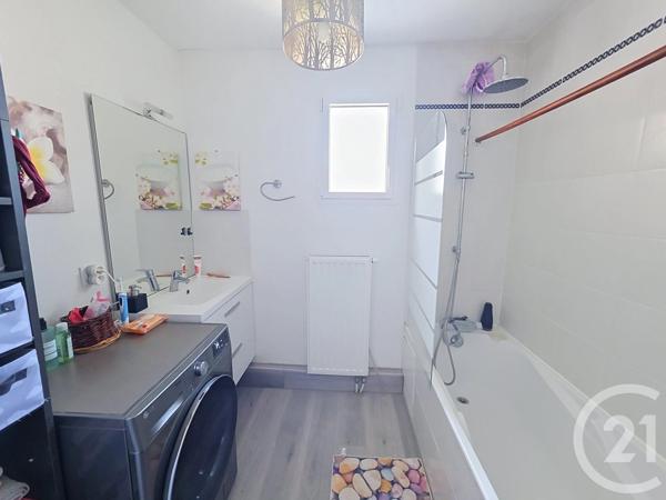 Appartement F4 à vendre  4 pièces - 92,42 m 2   PLOEMEUR  - 56