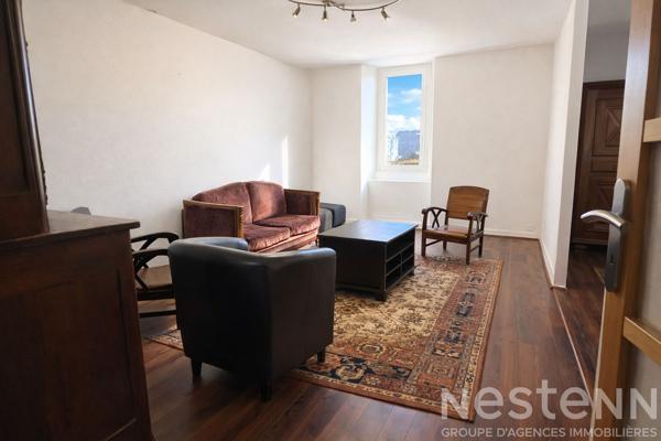 A LOUER - Bien d'exception - T5 duplex meublé 110 m² - Hyper centre d'Auray