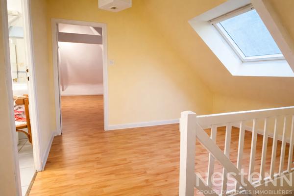 A LOUER - Bien d'exception - T5 duplex meublé 110 m² - Hyper centre d'Auray