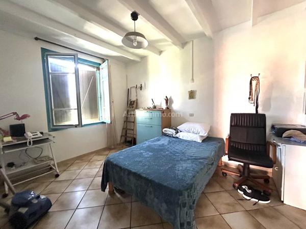 Vente                                                      Villa
                        
                     4 pièces                      98 m2                     à Golfe-Juan