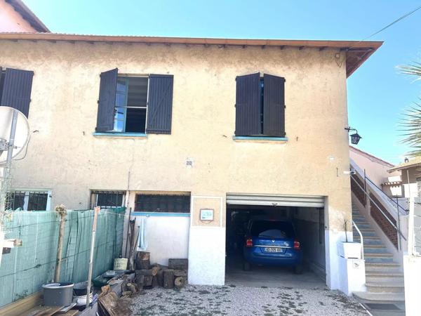 Vente                                                      Villa
                        
                     4 pièces                      98 m2                     à Golfe-Juan
