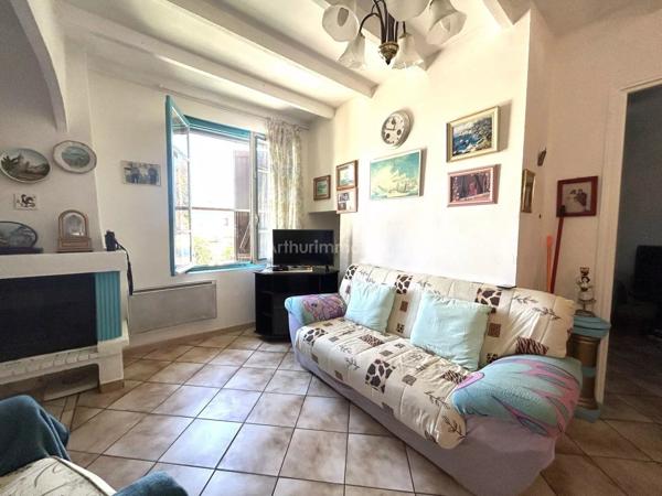 Vente                                                      Villa
                        
                     4 pièces                      98 m2                     à Golfe-Juan